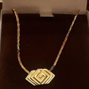 Givenchy 24k plated vintage necklace Like new